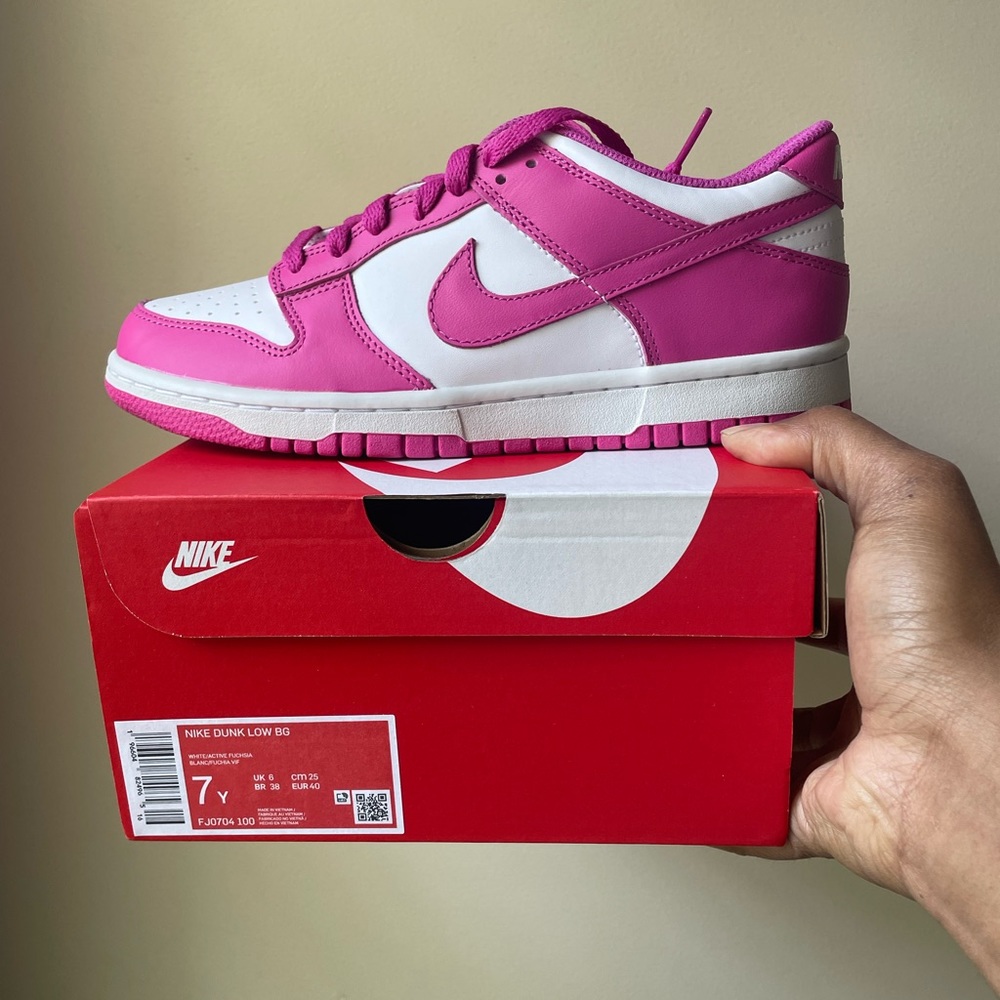 Nike Dunk Low WHITE/Active Fuchsia FJ0704-100 Grade School size 7
